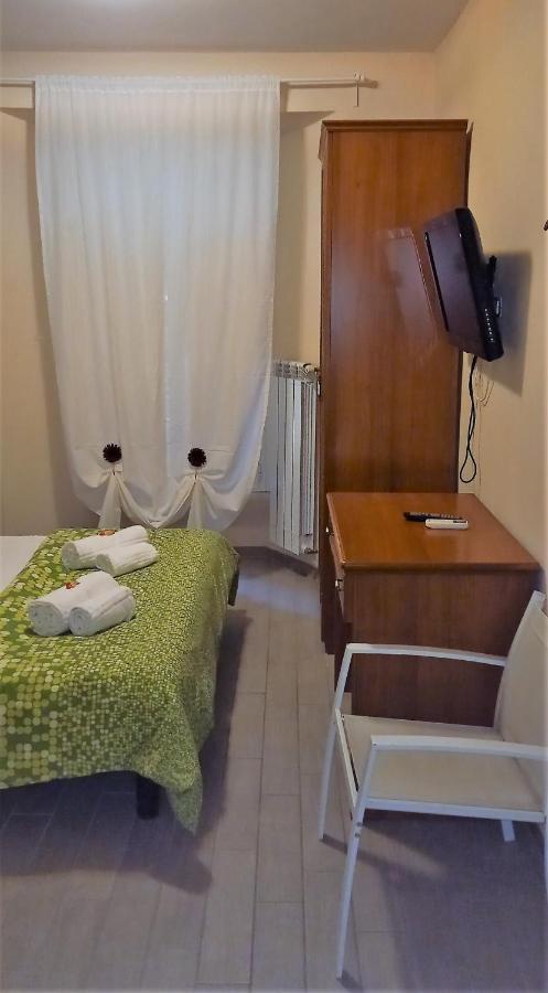 Parri Silton Hotell Rom Exteriör bild